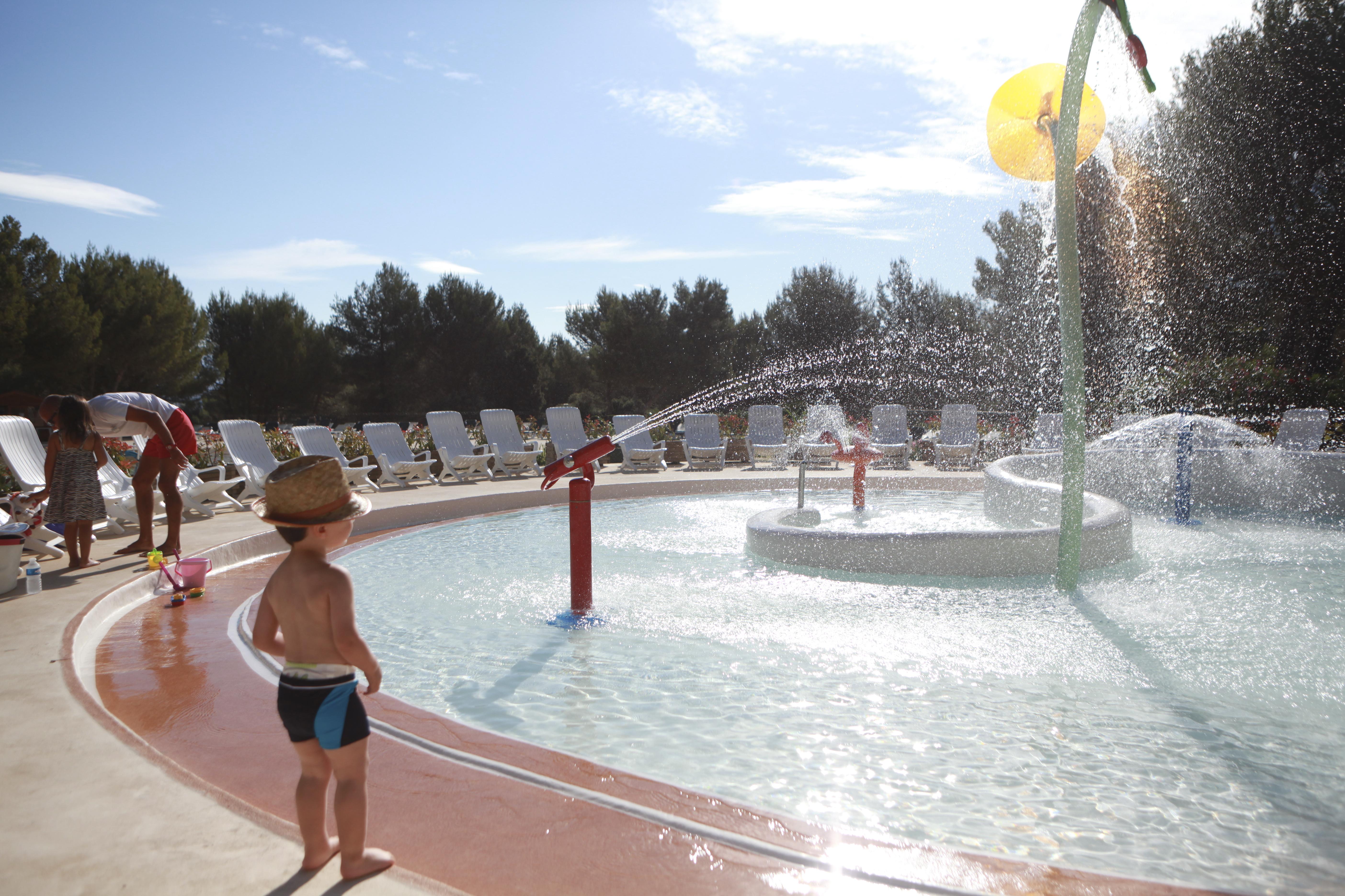 Village Pierre & Vacances Pont Royal En Provence Малмор Екстериор снимка