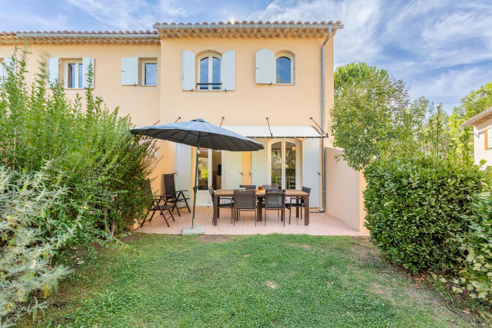 Village Pierre & Vacances Pont Royal En Provence Малмор Екстериор снимка