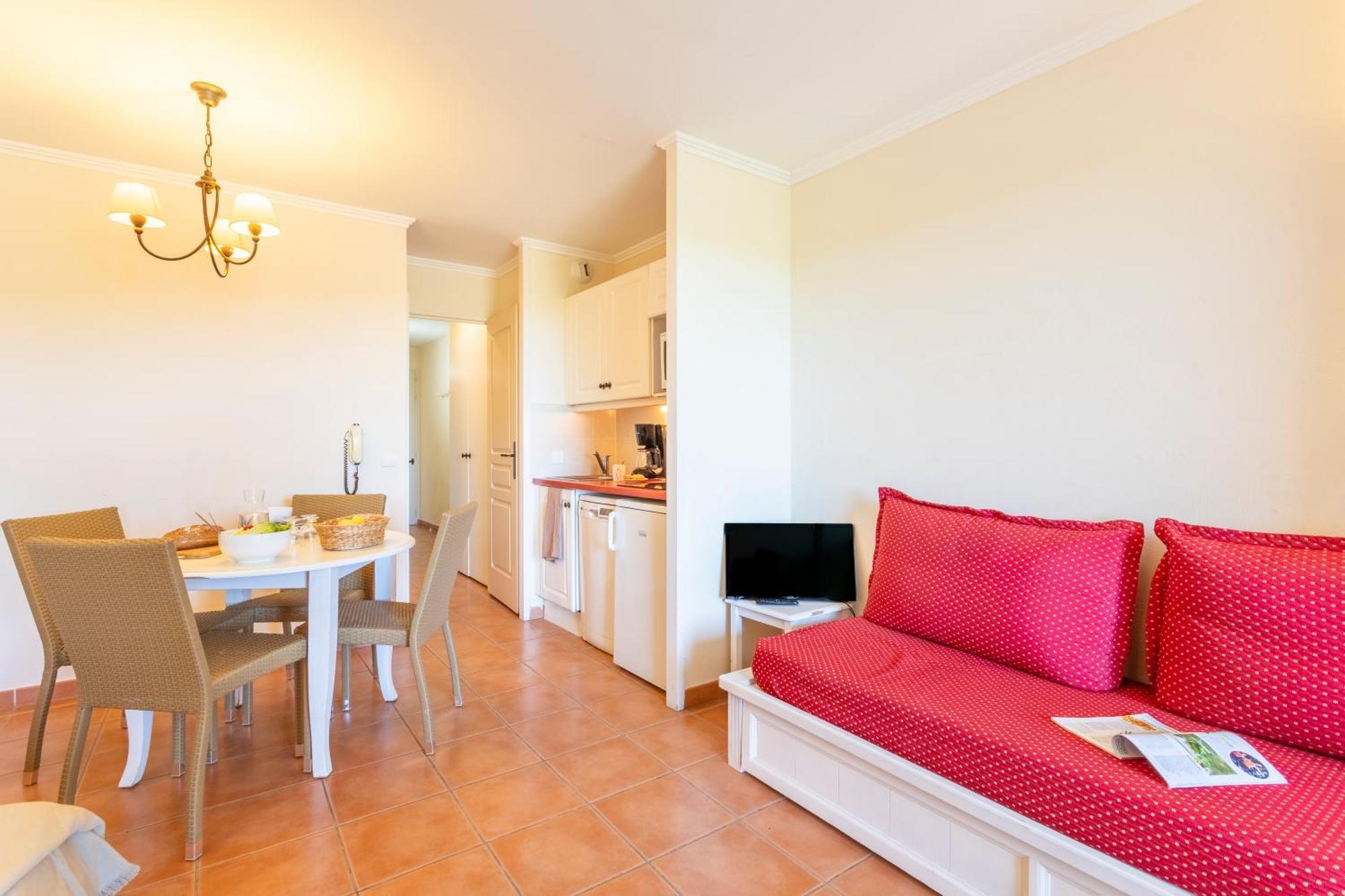 Village Pierre & Vacances Pont Royal En Provence Малмор Екстериор снимка