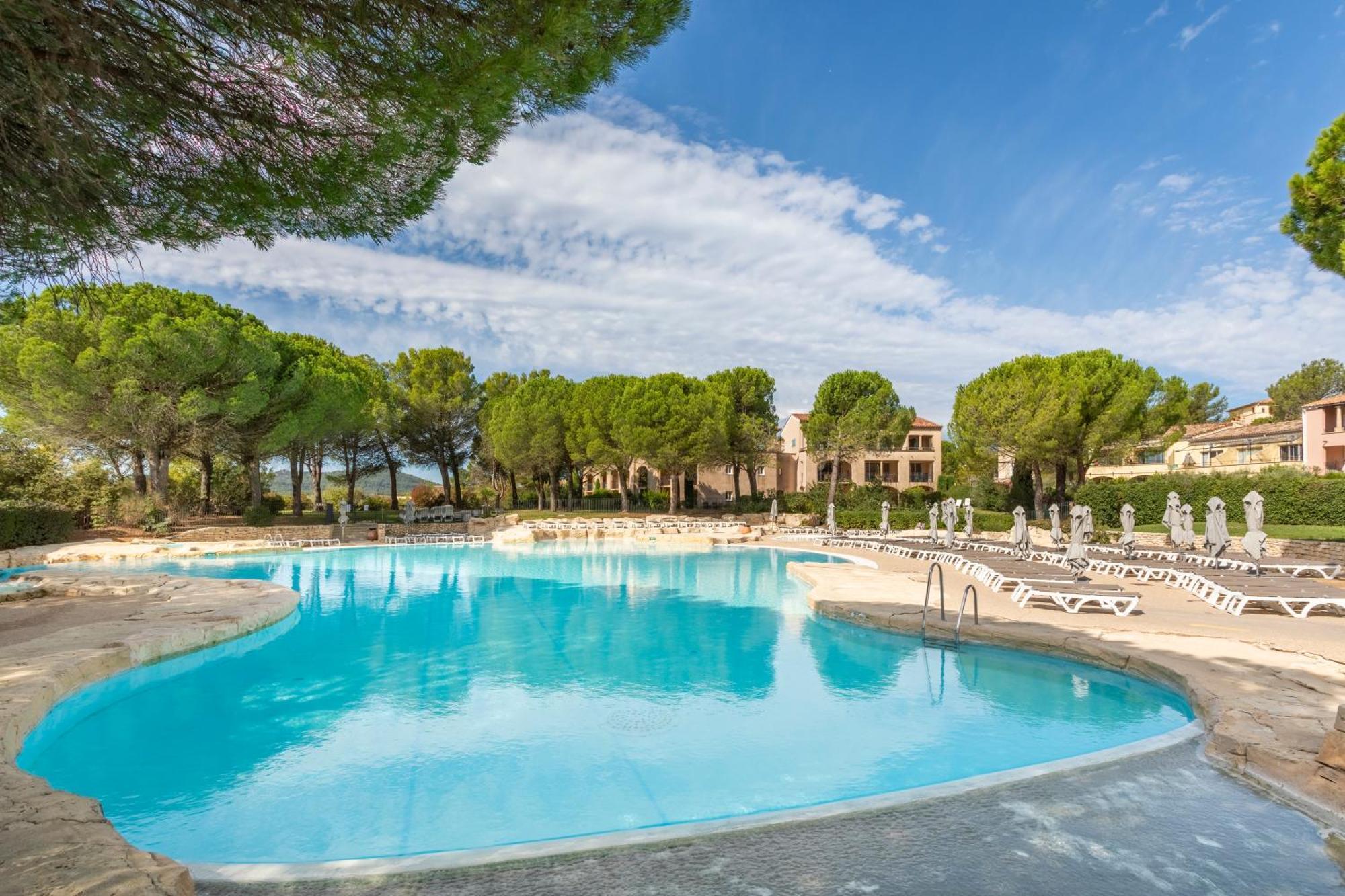Village Pierre & Vacances Pont Royal En Provence Малмор Екстериор снимка