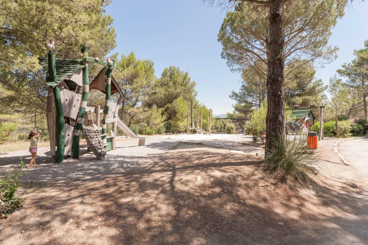 Village Pierre & Vacances Pont Royal En Provence Малмор Екстериор снимка